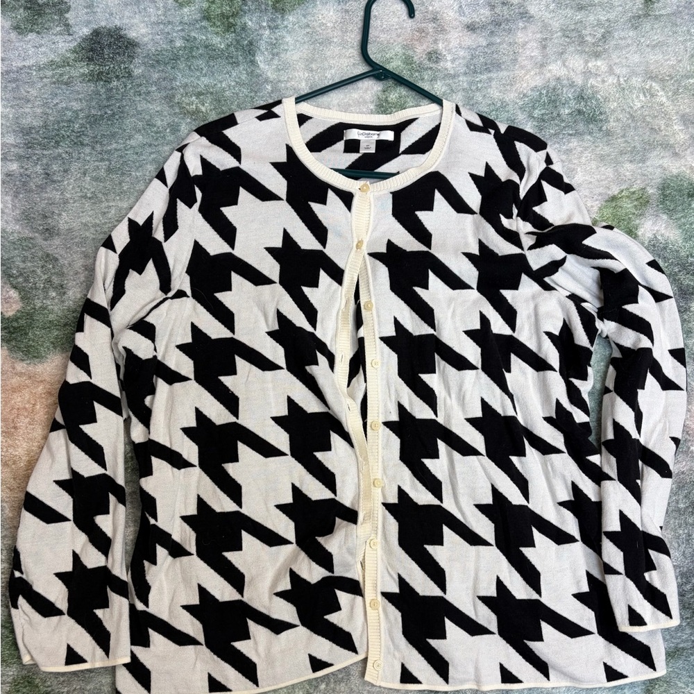 Liz Claiborne New York Black and White Houndstooth Women's Knot Cardigan 2x